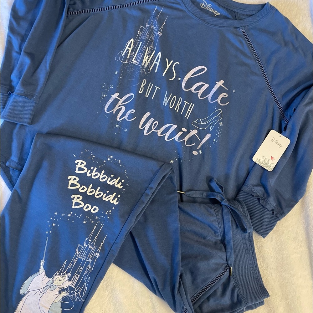 Disney Cinderella Women’s Lg Enchanted Blue Pajama Set